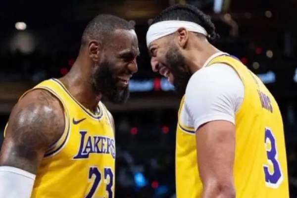 湖人季后賽遭遇0-3落后能否迎來奇跡？